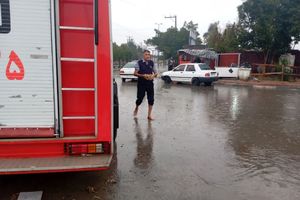 در پی بارش باران در اهواز ۹۷ عملیات امدادی انجام شد