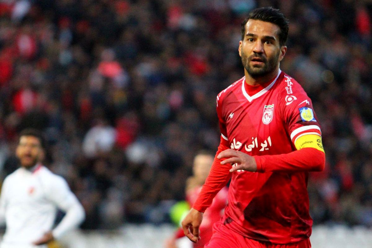 مسعود شجاعی کاپیتان تیم فوتبال تراکتور