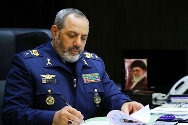 وزیر دفاع و پشتیبانی نیروهای مسلح به رئیس بنیاد شهید پیام داد