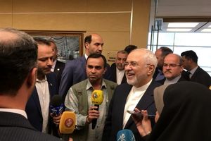 وظیفه دولت های خارجی در سوریه تسریع در رسیدن مردم این کشور به راه حل سیاسی است 