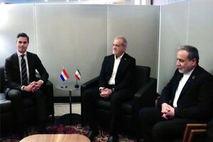 طرف آمریکایی به تعهدات خود پایبند باشد، ایران اهل گفتگو است