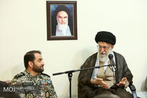دیدار فرماندهان و مسئولان قرارگاه پدافند هوایی خاتم‌الانبیا با مقام معظم رهبری