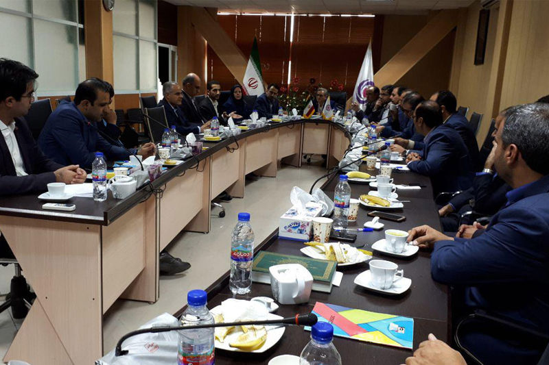 جلسه مدیر شعب استان خراسان جنوب بانک ایران زمین برگزار شد