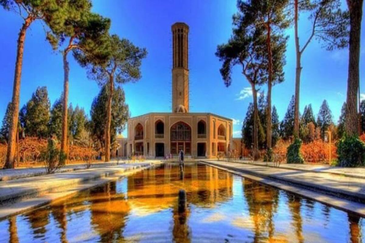 باغ دولت آباد یزد