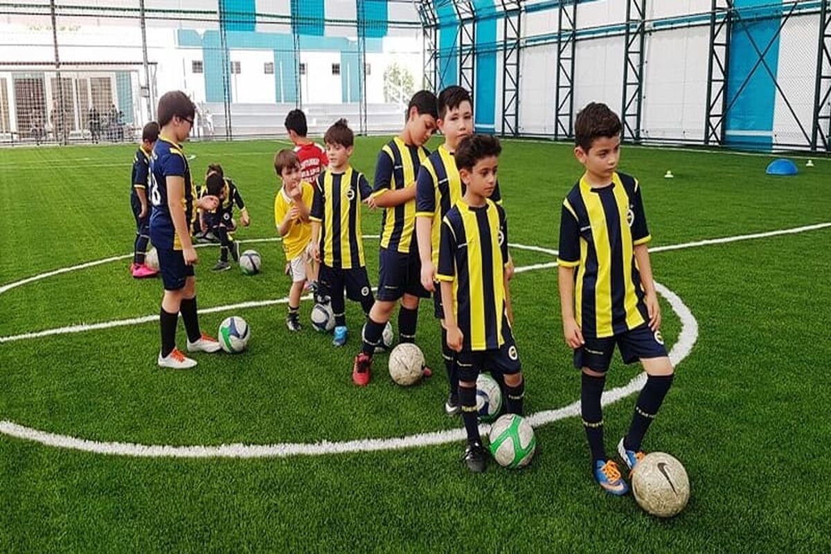 مدرسه+فوتبال