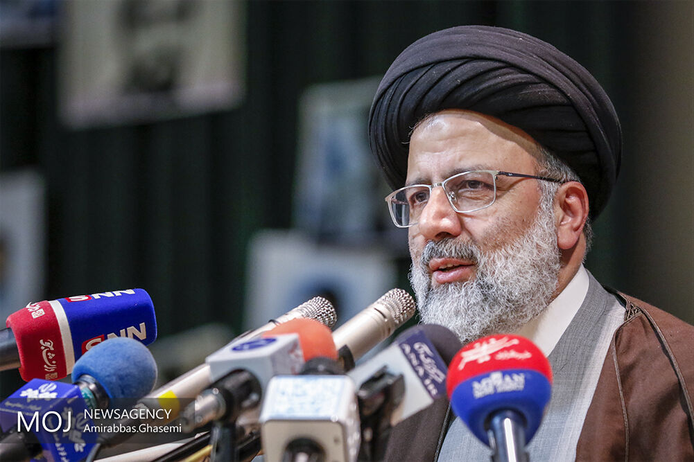 رئیسی می تواند کارهای بزرگی در قوه قضاییه انجام دهد / متخصصان حقوق و قضا از انتصاب رئیسی خوشحالند 
