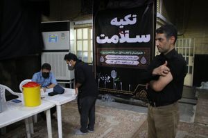 برپایی تکیه سلامت و خدمات دهی به عزاداران حسینی در شرق اهواز