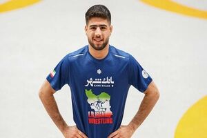 مهدی یوسفی قهرمان وزن ۷۹ کیلوگرم کشتی آزاد جوانان جهان شد