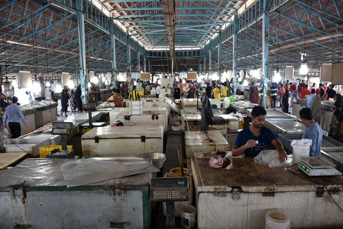 بازار ماهی فروشان