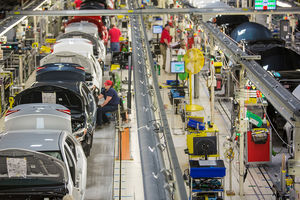 وعده‌های جدید خودروسازها به سهامداران