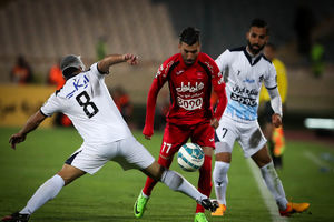 بلیت بازی پرسپولیس پیکان را از گیشه های ورزشگاه آزادی تهیه کنید