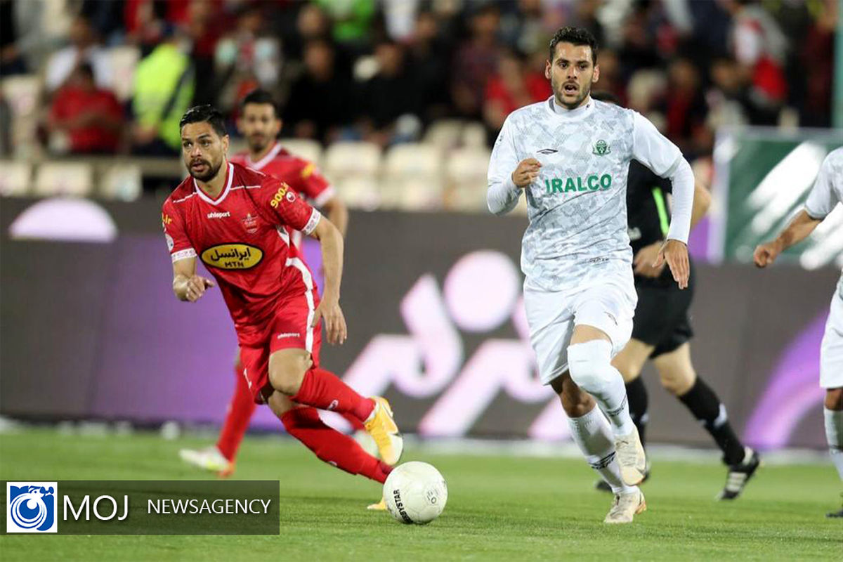 دیدار تیم های فوتبال پرسپولیس و آلومینیوم اراک