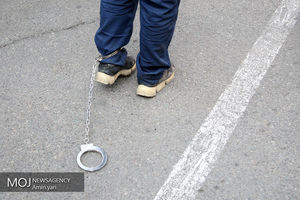 فروشنده دلارهای جعلی بازداشت شد