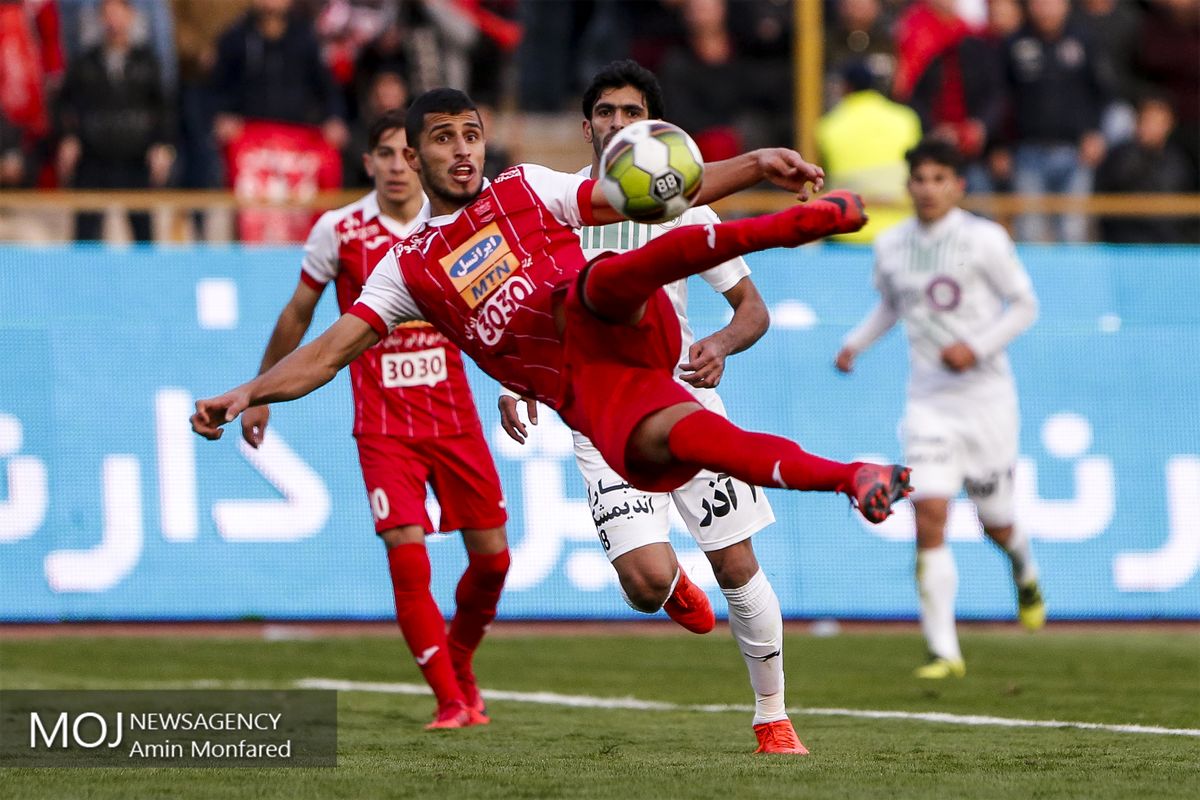 دیدار تیم های پرسپولیس تهران و ذوب آهن اصفهان (2)