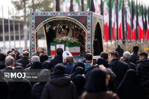 تشییع پنج شهید حملات صهیونیستی_ آمریکایی در نیشابور برگزار شد