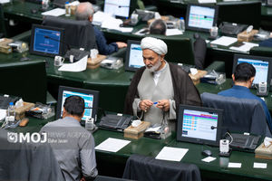 مجلس با بررسی دوفوریتی طرح منع پذیرش اسناد CFT مخالفت کرد