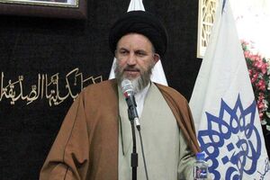 انحراف مسئولان گاهی از مطالبات ناصحیح مردم است