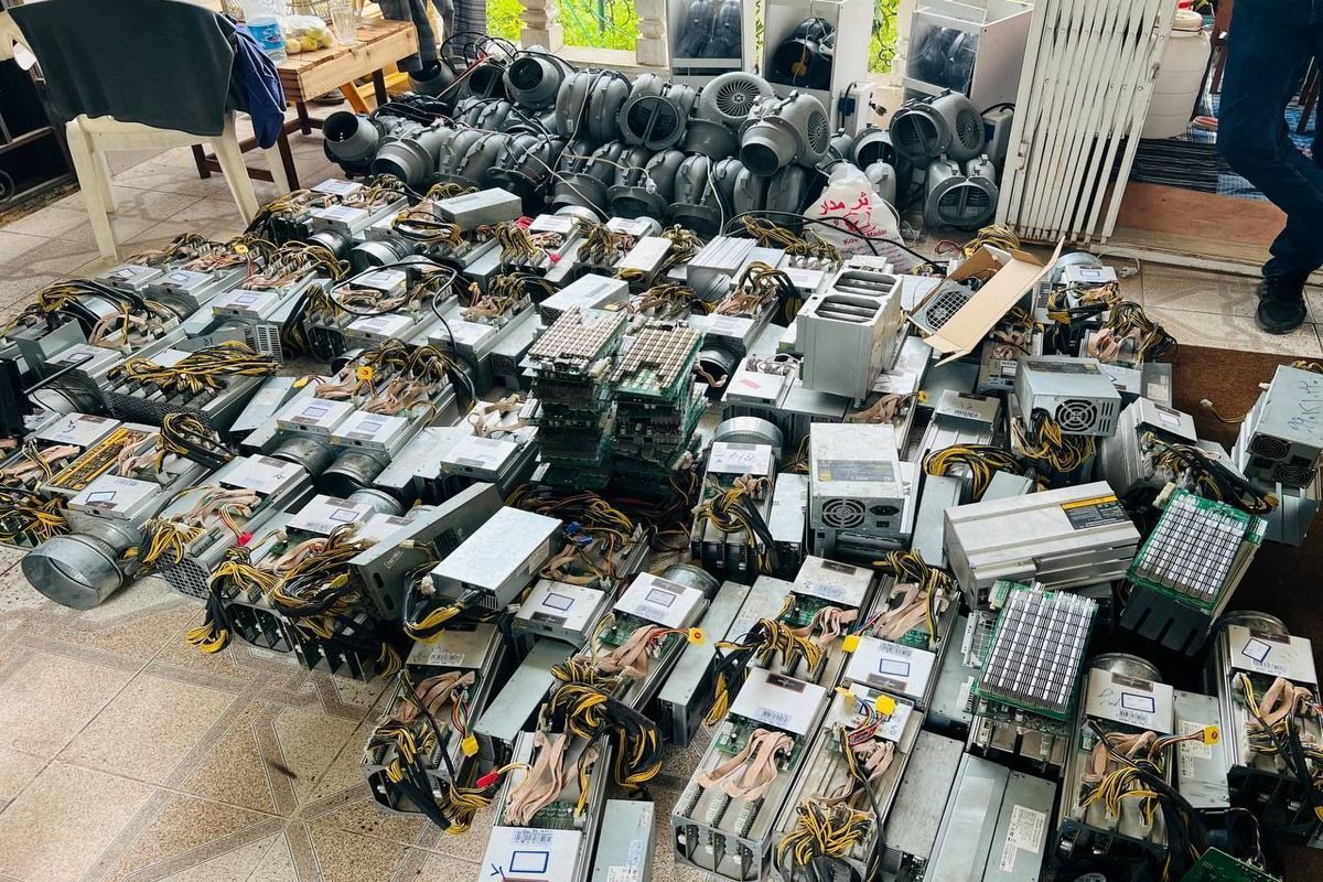 کشف ماینر توسط شرکت توزیع برق غرب مازندران