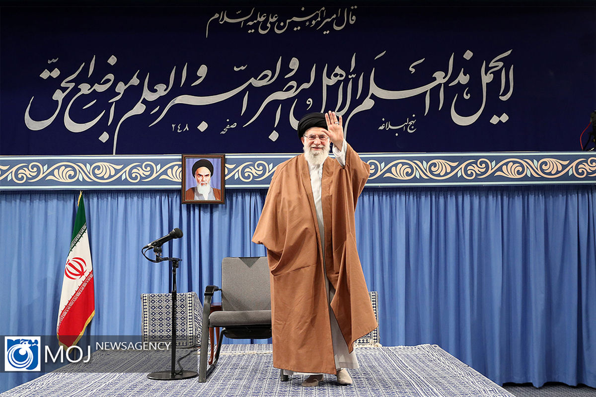 دیدار هزاران دانش‌آموز و دانشجو با مقام معظم رهبری