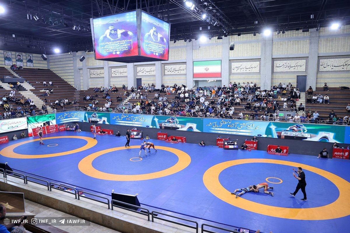 قهرمانی مازندران در رقابت‌های کشتی آزاد نونهالان کشور