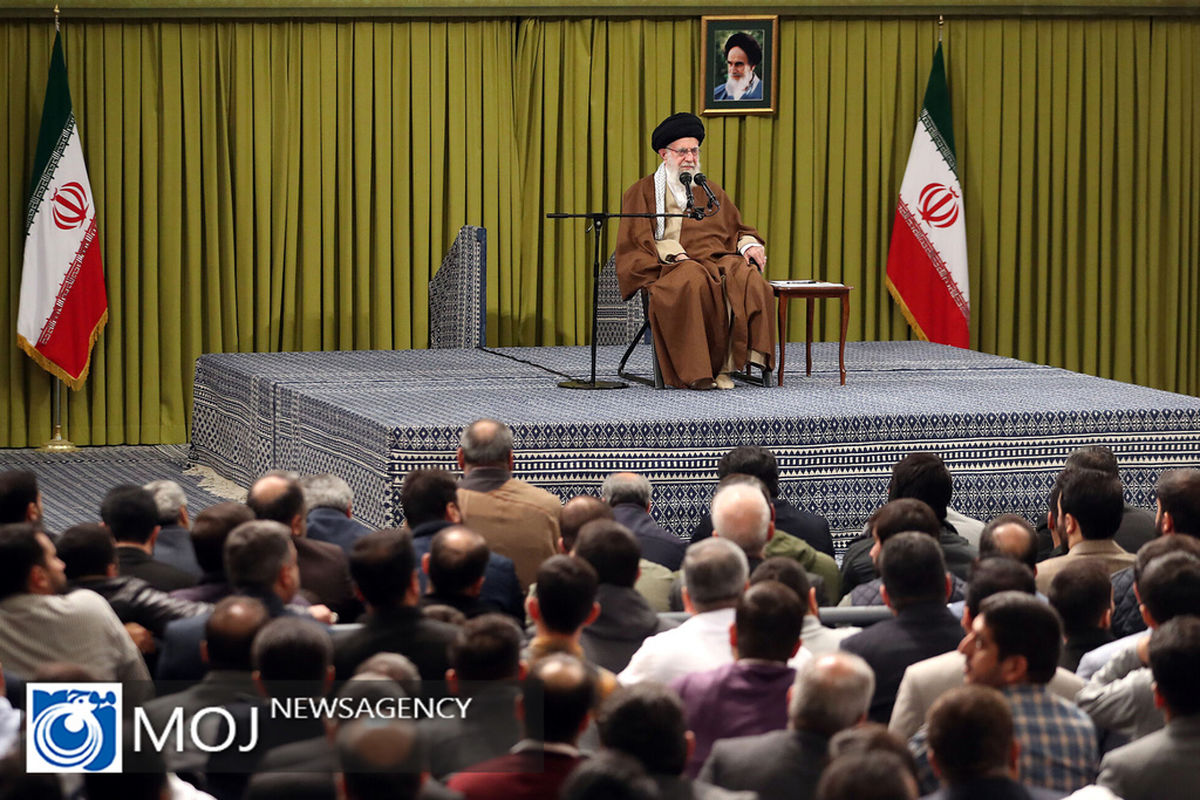 دیدار مداحان اهل‌بیت با مقام معظم رهبری