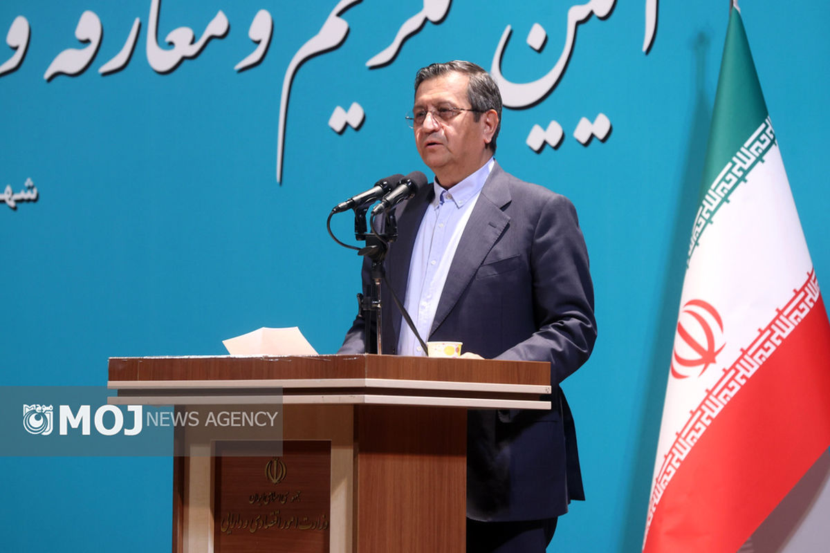 عبدالناصر همتی - وزیر امور اقتصادی و دارایی