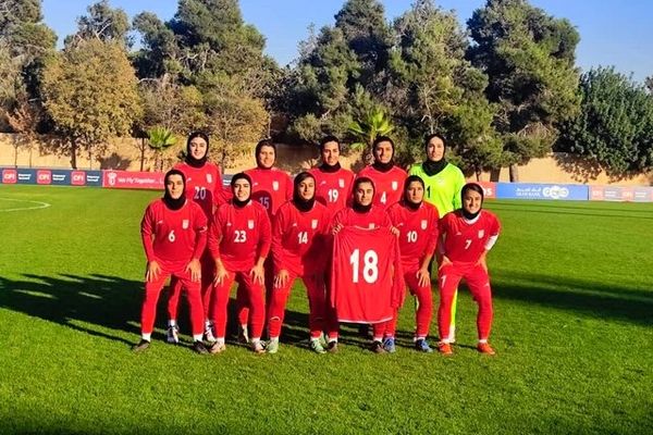 خانم‌های فوتبال ایران  ۷ گل به بوتان زدند