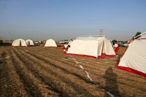 توزیع قریب 3 هزار بسته غذایی میان متاثران از زلزله/ برپایی 2 هزار و 659 دستگاه چادر