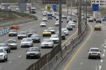 محورهای شمالی دارای ترددی روان و جاده های ۹ استان برفی و بارانی هستند