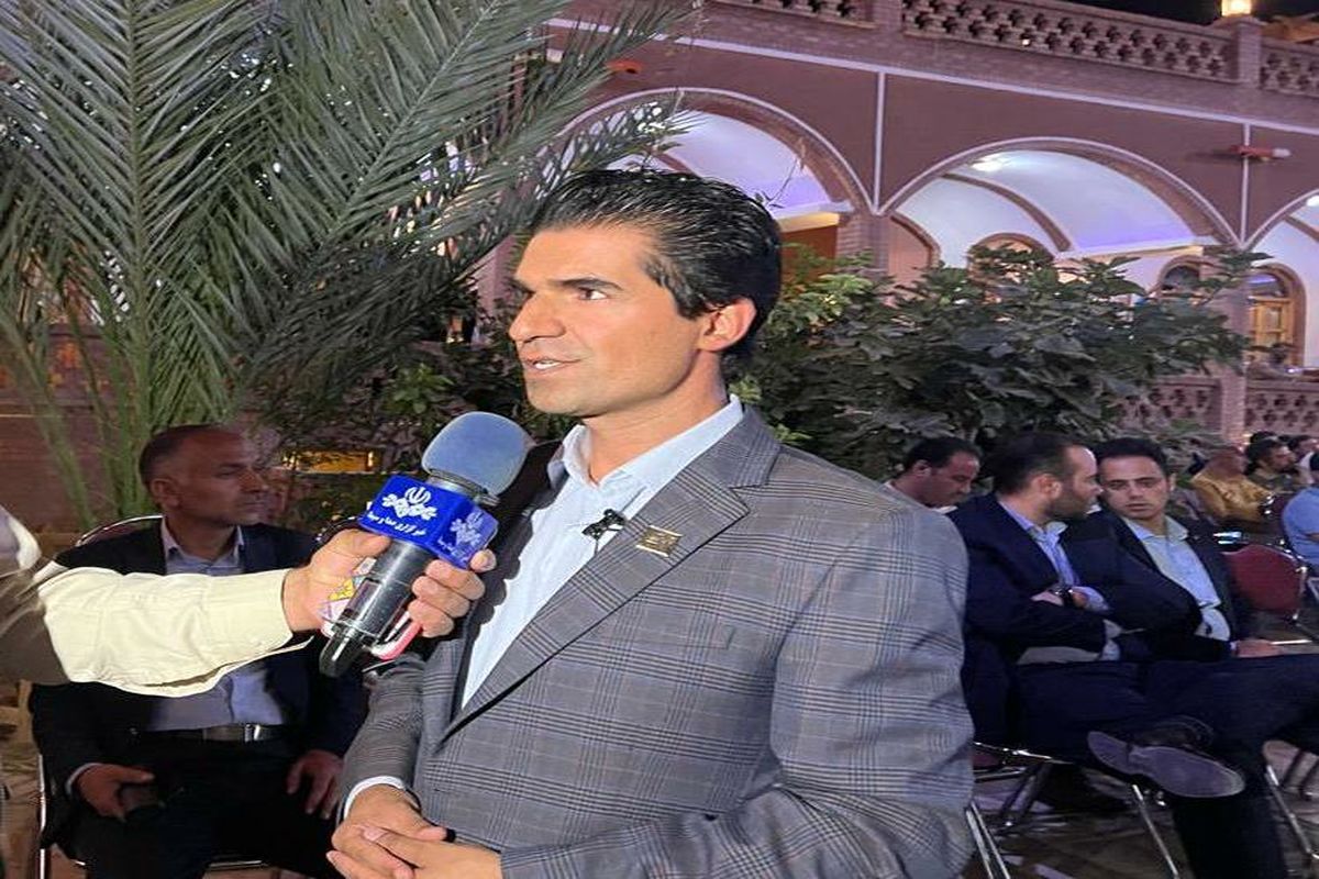 همایش عبدالرزاق کاشی