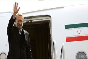 لاریجانی تهران را به مقصد اسلام آباد ترک کرد