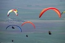 مرگ چترباز مازندرانی با سقوط پاراگلایدر در دریا