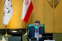 چشم‌ دوختن به بازی سیاسی آمریکا خطایی بزرگ است/ دشمن، دشمن است چه جو باشد چه دونالد