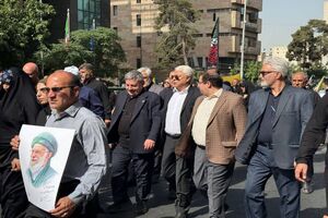 انسجام مردم  دشمن را مجبور به  شکست کرد