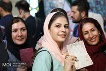 برخی کشورهای عربی باید دموکراسی را از ایران بیاموزند