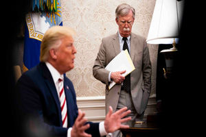 جان بولتون به نگهداری و انتقال اطلاعات فوق‌محرمانه آمریکا متهم شد