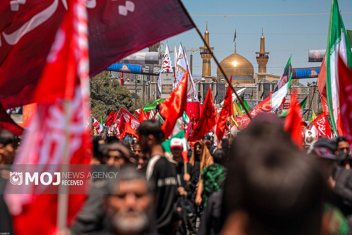 تشییع پیکر مطهر قائد شهید انقلاب اسلامی در مشهد مقدس