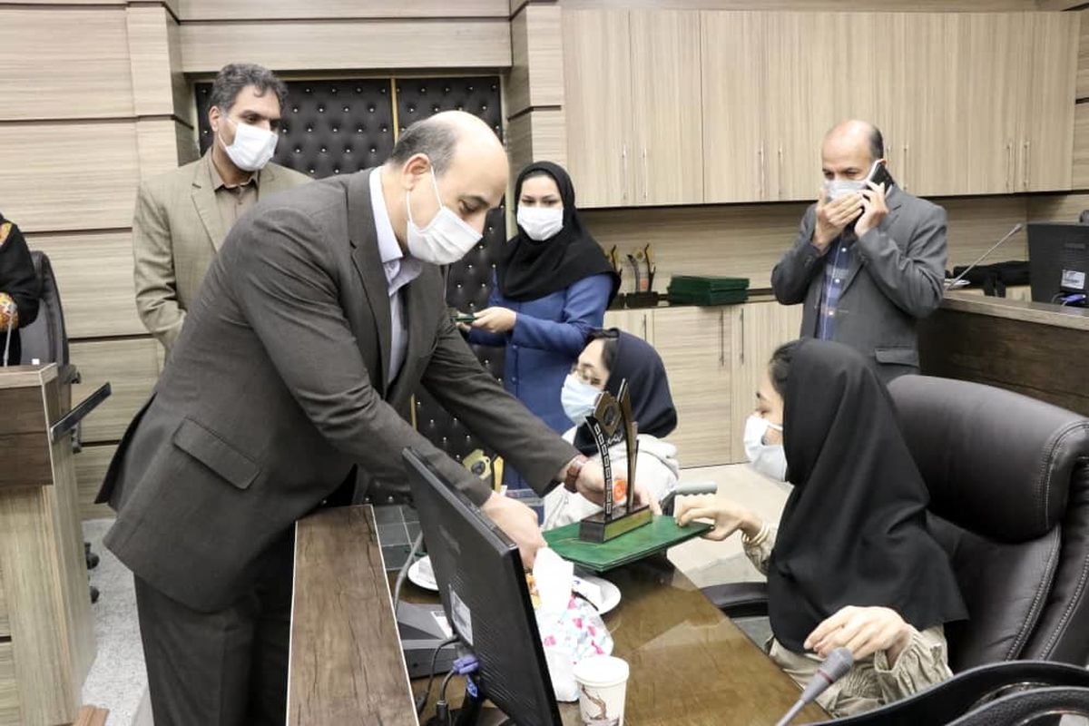 مسابقه عکاسی معلولین