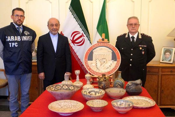 ایران ۱۳ اثر باستانی سرقت‌شده را از ایتالیا بازگرداند