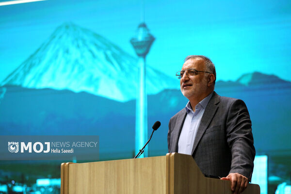 شهردار تهران بر تقبل جبران خسارت خانه های آسیب دیده در جنگ تاکید کرد