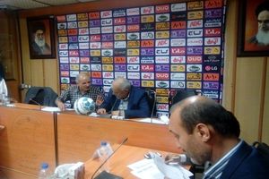 بعضی دستورات از بالا می آید