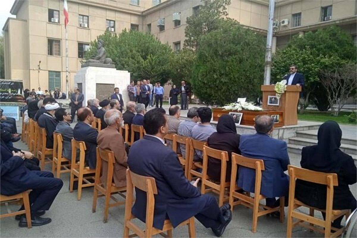 آئین تشییع  میرشمس‌الدین ادیب سلطانی 