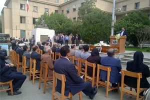 یاد ادیب سلطانی همواره در اذهان باقی می‌ماند