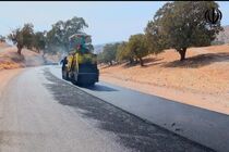 ۶۰ کیلومتر روکش آسفالت در راه‌های روستایی ایلام اجرا شد