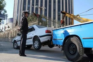 اجرای طرح ساماندهی خودروبرها در مهران با هدف کاهش بی‌نظمی‌های ترافیکی