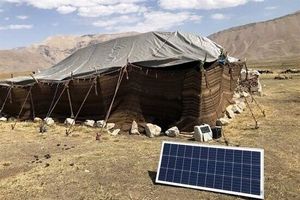روشنایی در سیاه چادرها؛ ۶۵۰ سامانه خورشیدی میان عشایر فارس توزیع شد 