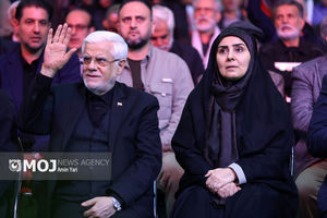 عارف در مراسم چهلم شهدا و جان‌باختگان حوادث دی ماه حضور یافت