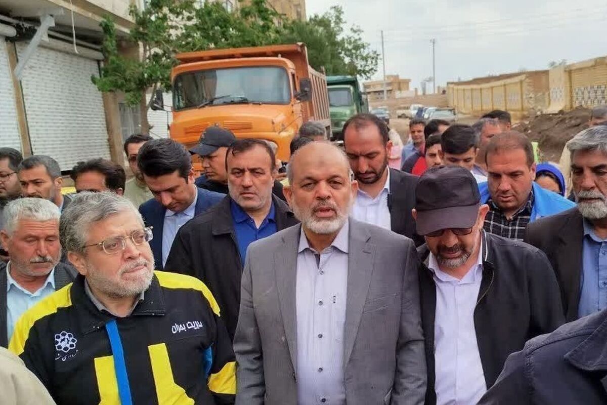 وزیر کشور در مناطق سیل زده مشهد