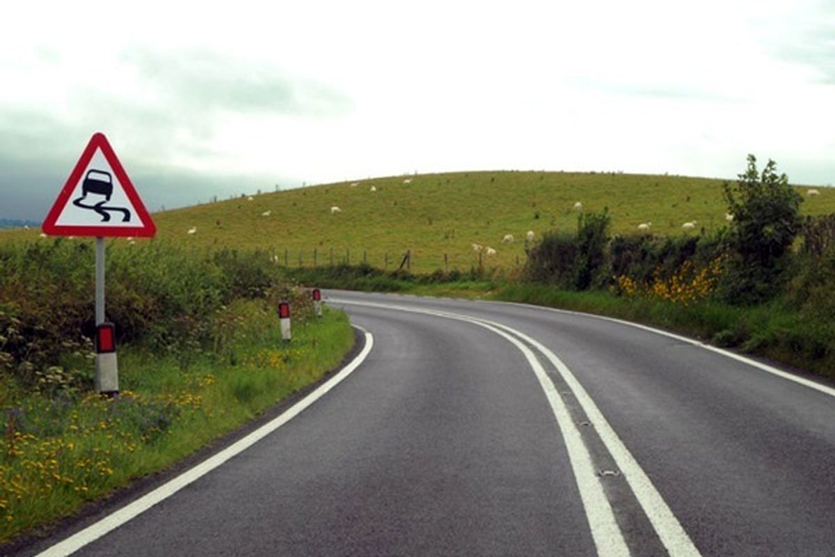 علائم جاده ای 