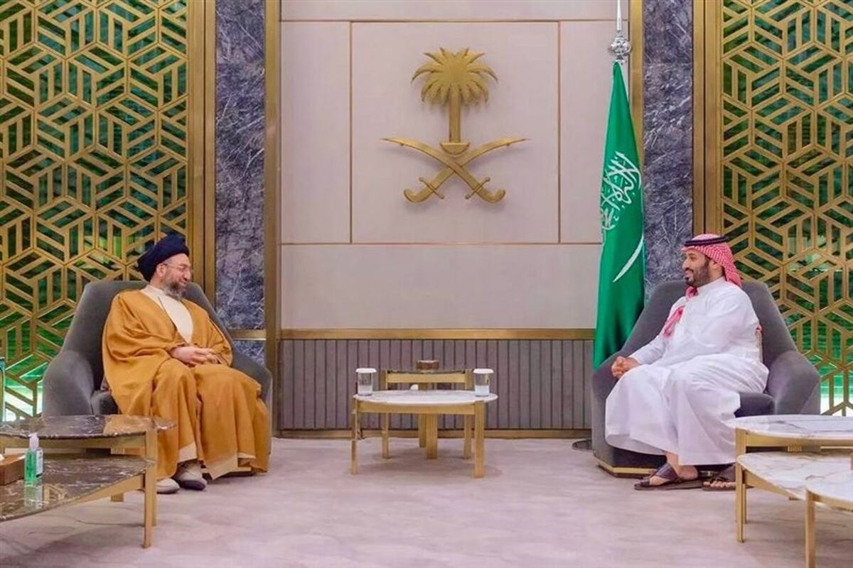 حکیم